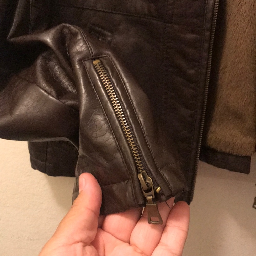 Jacket - Picture 5 of 8